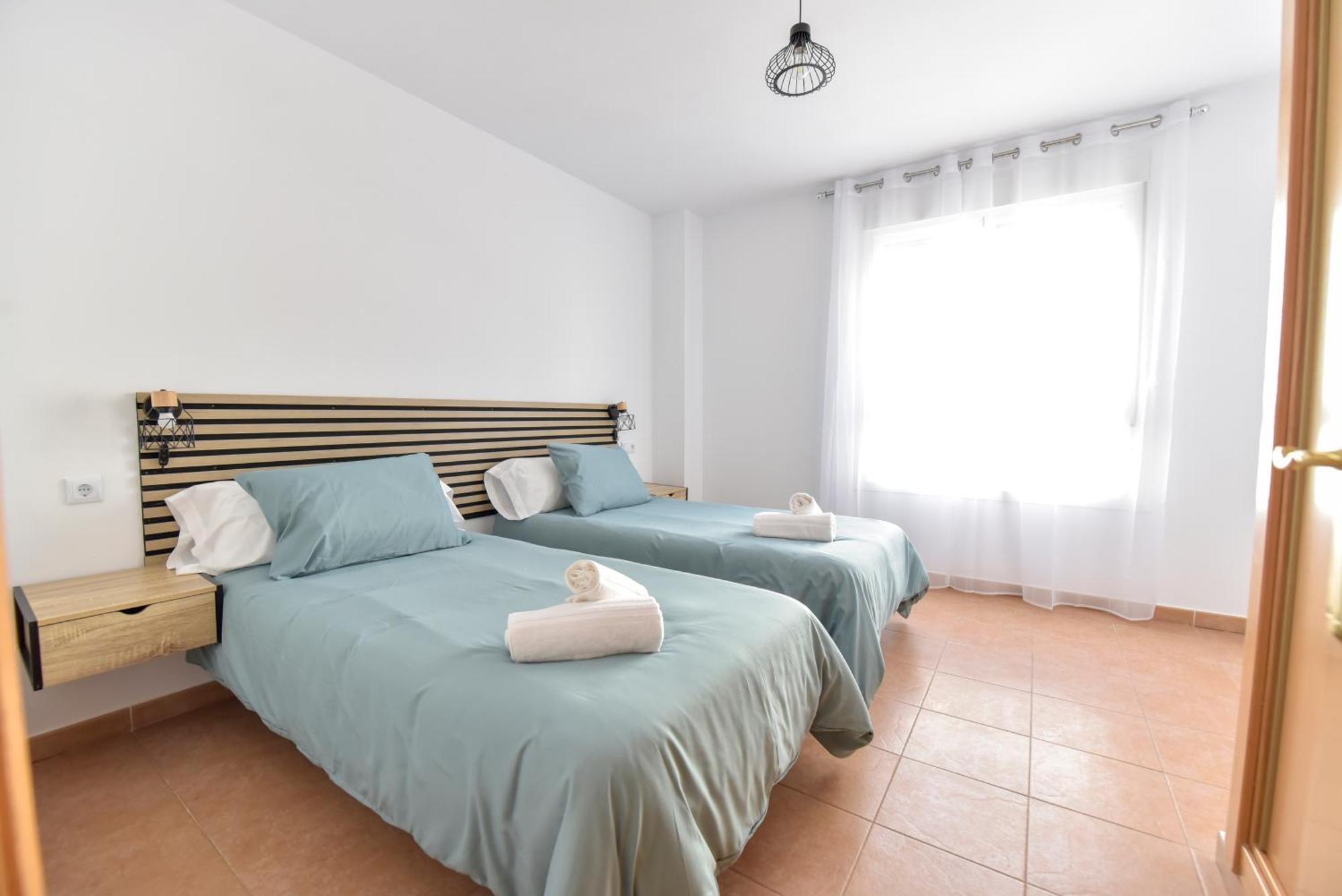 New Premium - Free Parking & Pools Apartment La Algaba
