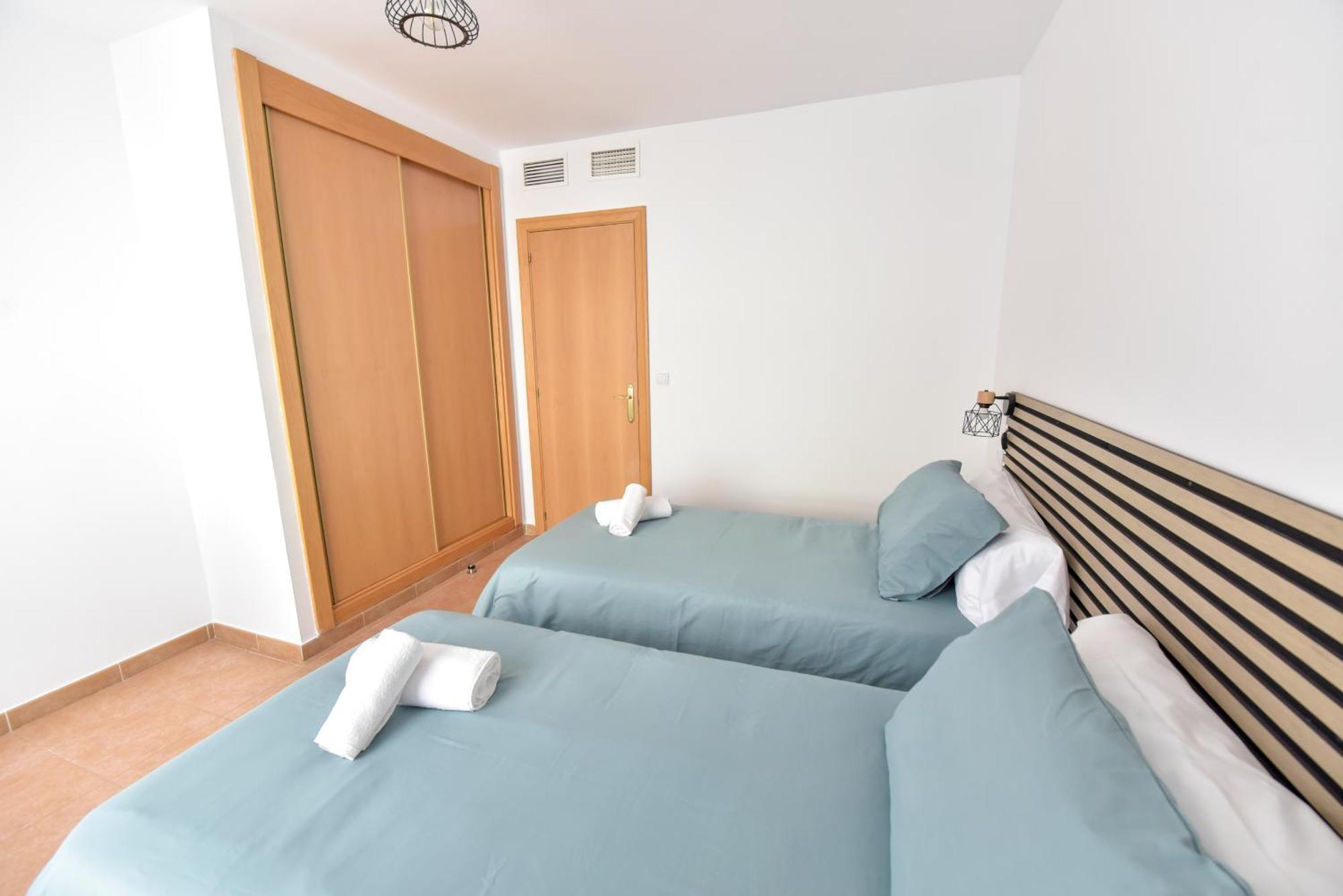 New Premium - Free Parking & Pools La Algaba