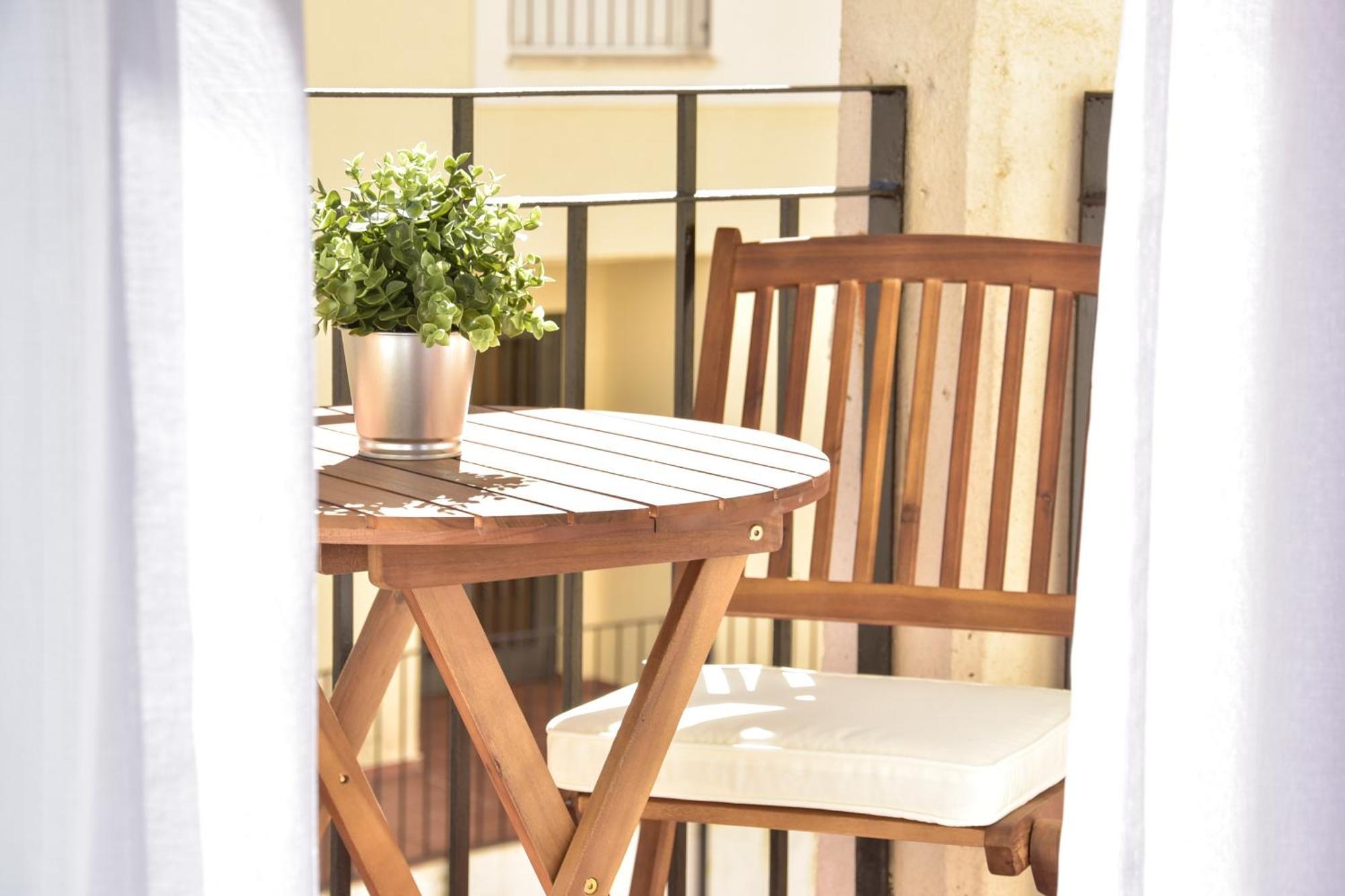 New Premium - Free Parking & Pools Apartment La Algaba
