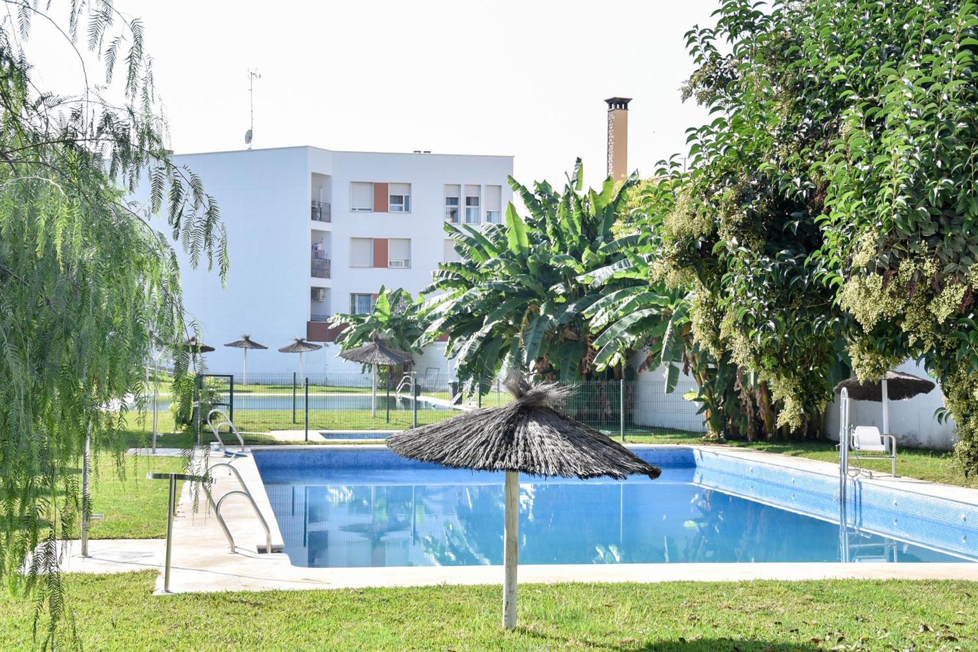 New Premium - Free Parking & Pools